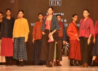 यूपीआईटीएस 2025 में दिखी खादी की दमक