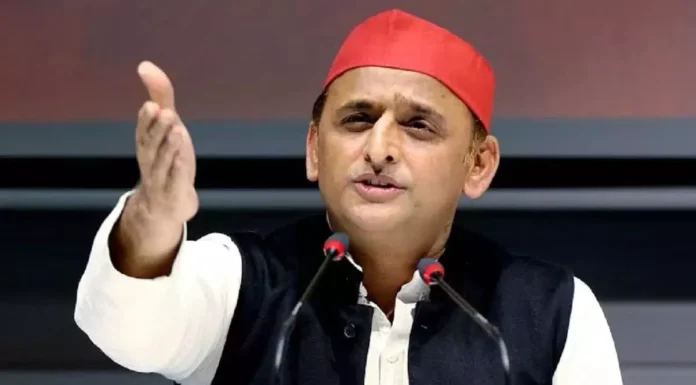 अखिलेश यादव ने भाजपा पर साधा निशाना, कहा- भाजपा और उसके संगी-साथी लोकतंत्र में नहीं लूटतंत्र में करते हैं विश्वास