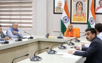 सीएम योगी ने की मेरठ, कानपुर और मथुरा-वृंदावन की विकास कार्ययोजना की समीक्षा… कहा- रेवेन्यू शेयरिंग मॉडल पर लें निजी क्षेत्रों से सहयोग और…