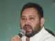 बिहार: तेजस्वी यादव के घर पर RJD ने बुलाई समीक्षा बैठक, लालू-राबड़ी और मीसा भारती पहुंचीं, अन्य नेता भी मौजूद